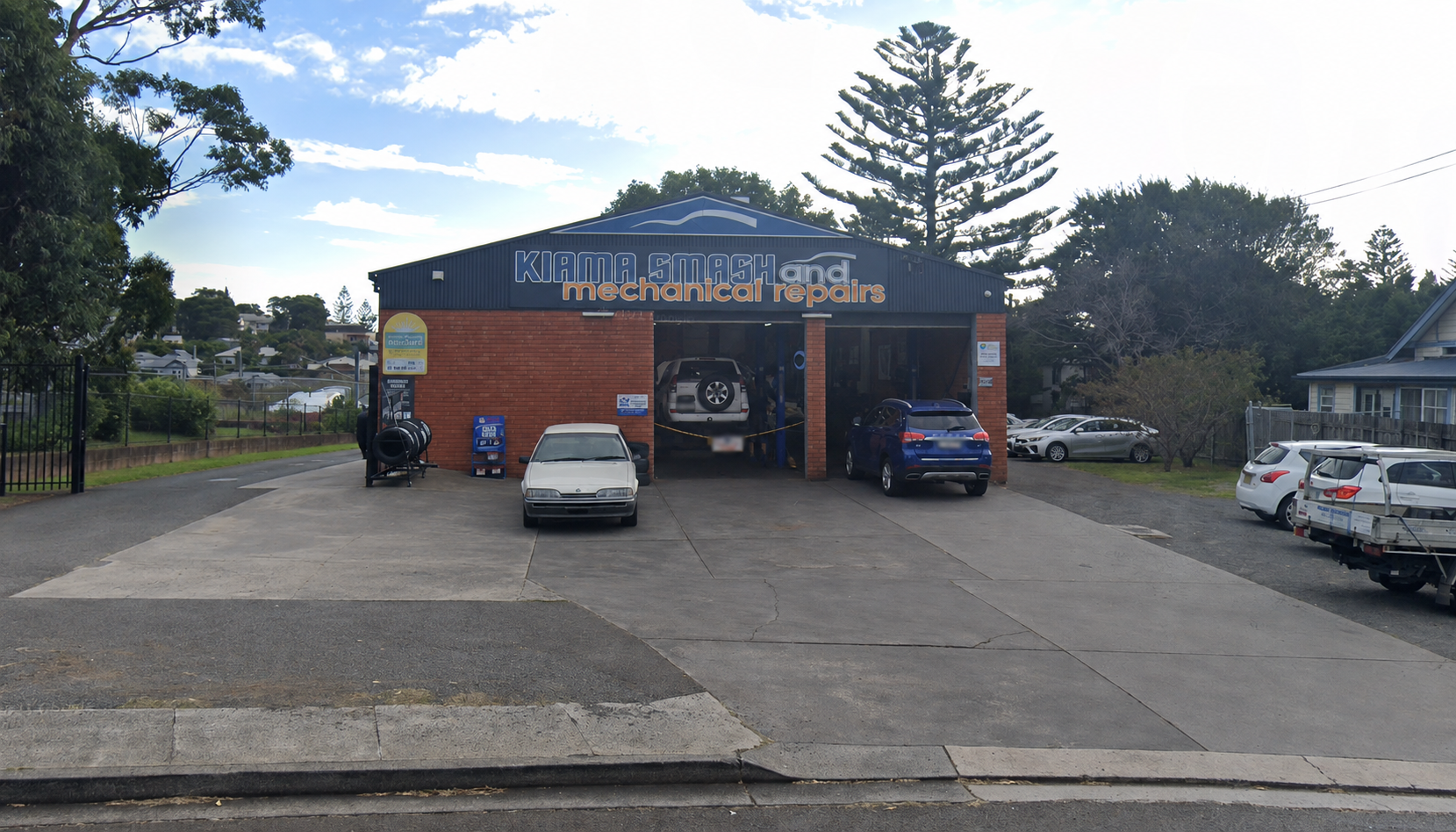 Kiama Smash & Mechanical Repairs workshop on Barney Street